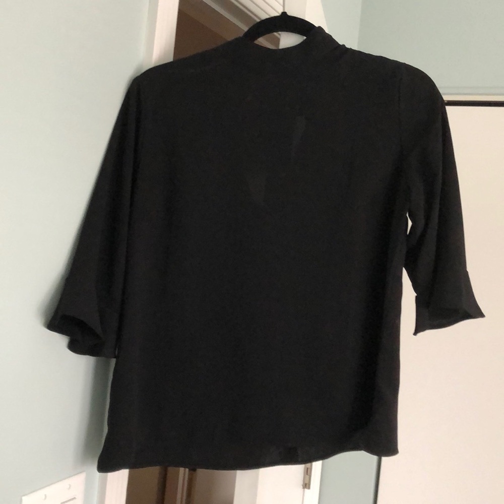 Ruffle sleeve blouse